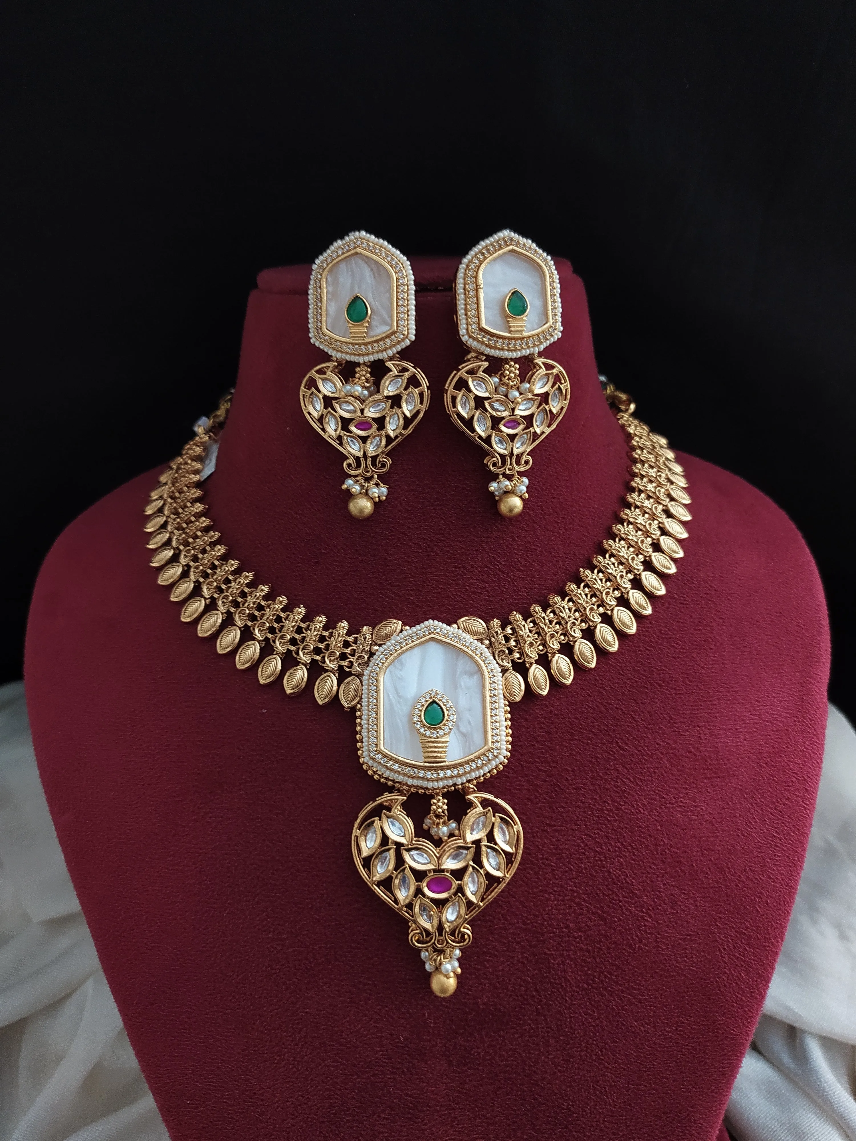 Gold-Plated Mother of Pearl Necklace Set