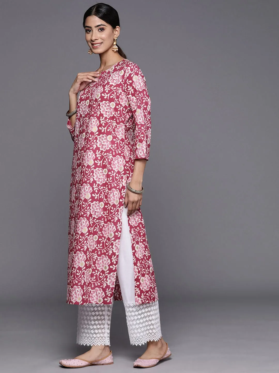 Varanga Pink and White Floral Printed Floral Kurta