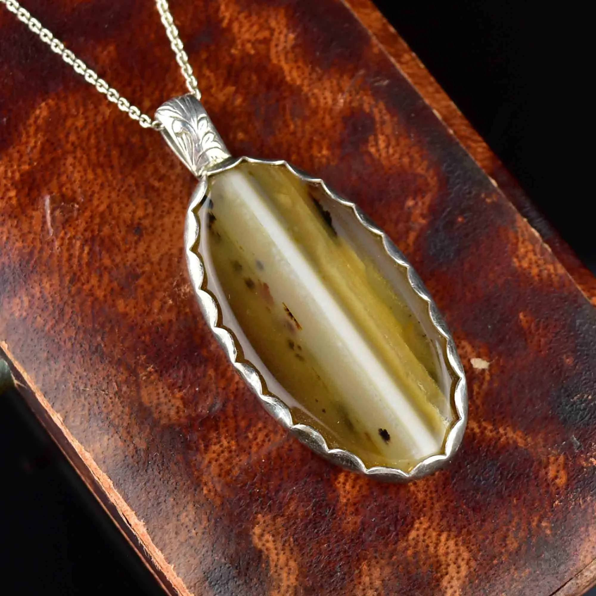 Vintage Silver Banded Agate Pendant Necklace